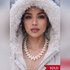 ***SOLD Elegant Cluster GENUINE FRESHWATER Pearl Necklace